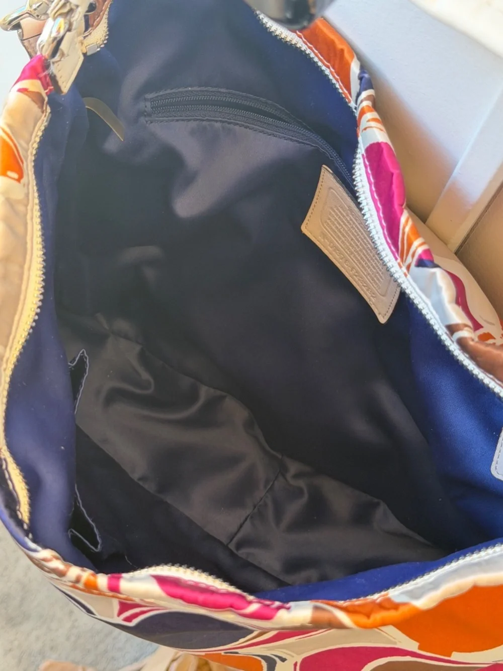 Coach Park Hand Drawn Scarf Print Hobo Bag - Style F23282